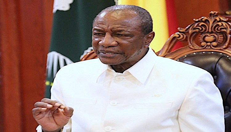 Diplomatie : Alpha Condé fixe l’organisation et le régime de gestion de carrière diplomatique et consulaire (décret)