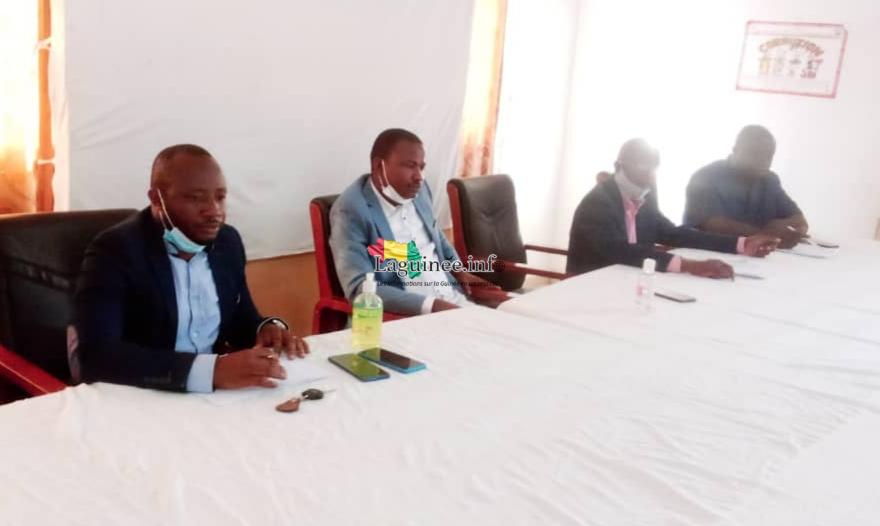 N’Zérékoré : le président du CNOSC-G déjà sur le terrain pour sensibiliser sur la lutte contre Ebola dans la région