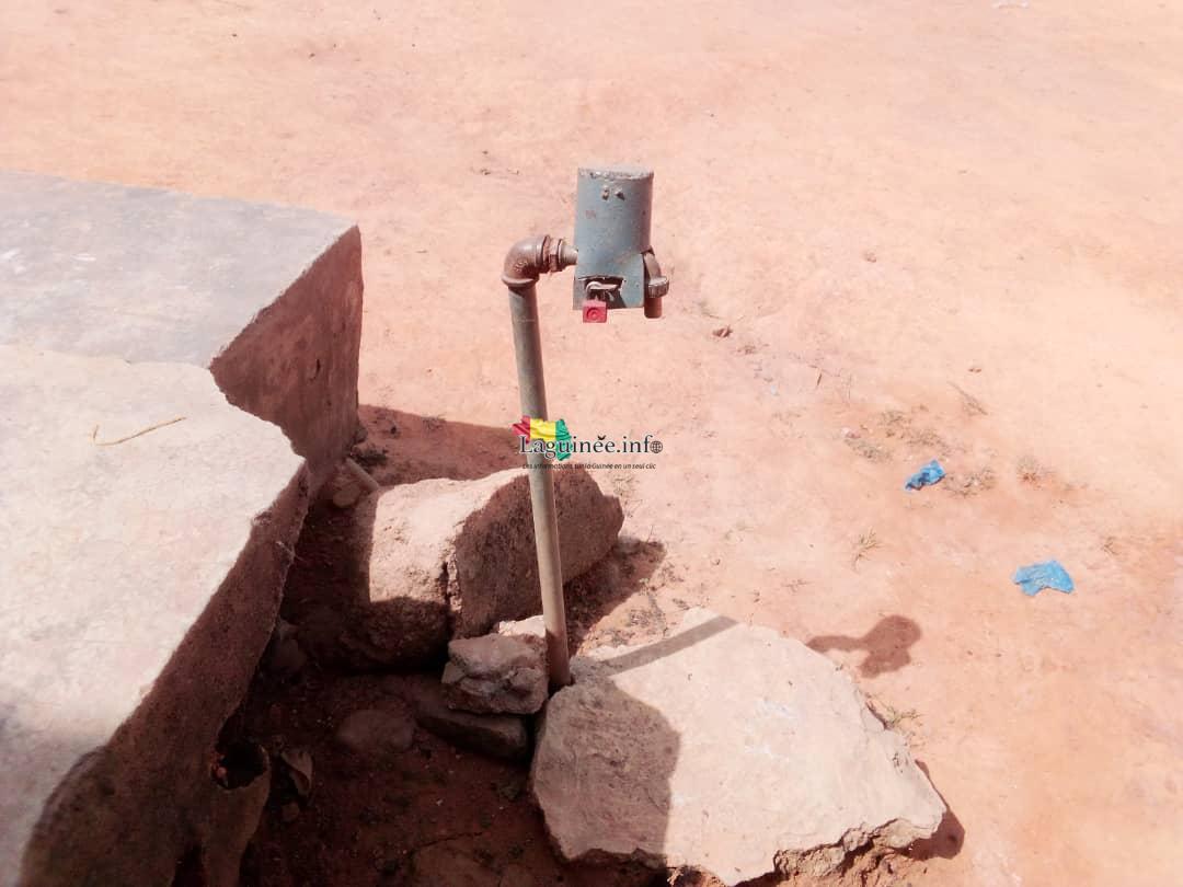 N’Zérékoré : la pénurie d’eau potable devient de moins en moins supportable dans la commune urbaine