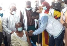 Covid-19 : La Guinée procède à la première phase de vaccination