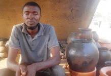 Artisanat guinéen : le métier de potier, un secteur d’activité qui bât de l’aile à Conakry