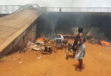 Conakry: les handicapés du pont 8 novembre chassés et leurs abris réduits en cendre