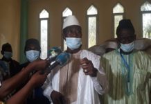 Aly Jamal réplique aux critiques qui lui tombent dessus : « les prières nocturnes, c’est à la maison »