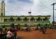 Interdiction de la prière nocturne dans les mosquées: la décision provoque des manifestations à Siguiri