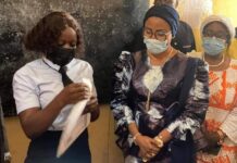 Examens de sortie : la ministre Zenab Dramé lance les épreuves théoriques dans les écoles professionnelles