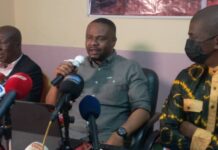 Covid-19 en Guinée : Le ministre Amara Somparé fait une demande aux professionnels des médias