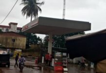 Augmentation du prix du carburant à la pompe : des citoyens de Conakry expriment leur colère