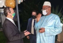 Vacances 2021: le chef de file de l’opposition parlementaire à Paris