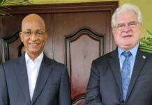 Crise politique en Guinée : Cellou Dalein a reçu le chargé d’affaires de l’Ambassadeur des USA en Guinée