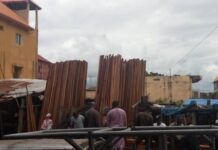 Labé: la saisie d’une camionnette transportant du bois vire à un affrontement entre civils et forces de l’ordre