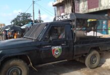 Cosa : tentative de vol à main armée dans une boutique de transfert d’argent