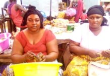 Cherté des produits locaux à Boké : vendeuses et clients se lamentent des coûts exorbitants