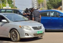 Conakry : la sécurité renforcée à l’entrée de Kaloum, contrôle des VA