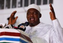 Présidentielle en Gambie : le président Adama Barrow réélu pour un second mandat