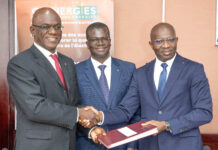Fourniture d’électricité : EDG signe un contrat d’achat d’énergie avec la Côte d’Ivoire
