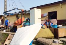 Conflit domanial : Une famille expulsée de leur maison par des hommes en tenue