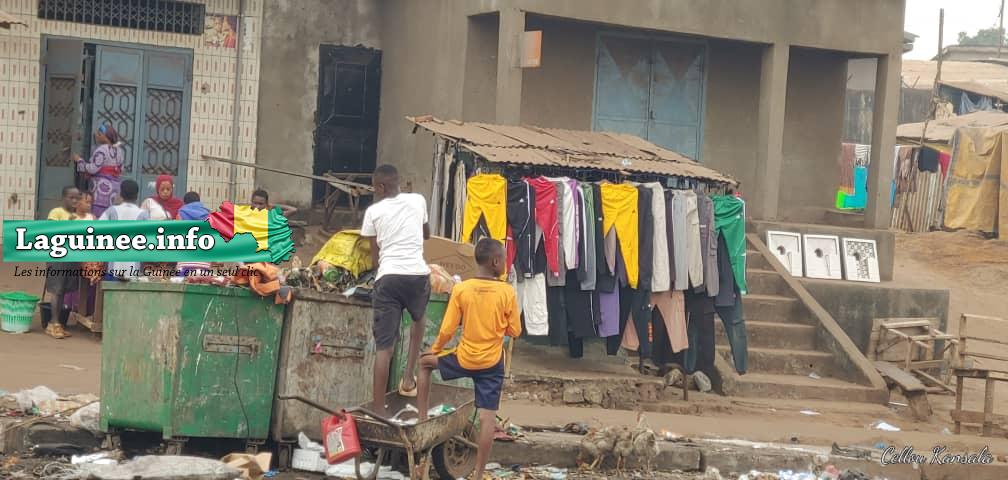 Des poubelles de la société Albayrak à Conakry