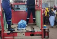 Hamdallaye : Des interrogations autour d’un corps sans vie non identifié retrouvé suspendu à l’ancien siège des NFD