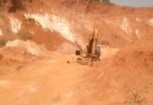 Exploitation de sable : Des citoyens manifestent leur mécontentement à Kindia