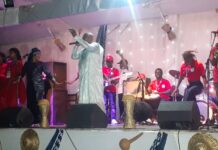 Dédicace de l’album Waadjou : Pathé Moloko renoue avec son public dans un concert live