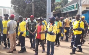 Sit-in à Kaloum : les travailleurs de UMS Boké attirent l’attention des autorités sur leurs conditions de vie et de travail