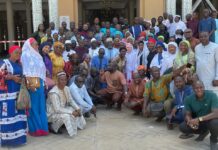 Conakry : L’AP40 FDSEG assiste des mosquées et eglises en chantier et offre des vivres