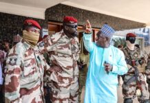 Examens nationaux : le président de la transition s’est rendu au centre de traitement des sujets