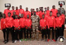 Palais Mohammed V: le Colonel Mamadi Doumbouya reçoit le Syli National