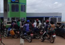 Rupture du carburant à Conakry : Dans l’impasse, les usagers ne savent plus à quel saint se vouer
