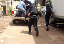 Conakry : plusieurs organisations de défense des droits de l’homme condamnent l’arrestation de Foniké Menguè et cie