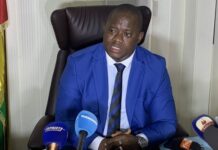 Ministère de la justice : Charles wright suspend le chef de service du secrétaire central et le replace par un intérimaire (copies)