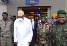 Crise Guinéenne : le médiateur Thomas Bony Yayi est arrivé à Conakry, Emballo attendu demain
