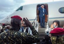 Transition guinéenne: le Président Umaro Sissoko Embalò accueilli à Conakry par le Chef de l’Etat, Colonel Mamadi Doumbouya