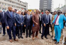 Port de Conakry : présentation de deux nouvelles grues de quai aux autorités Guinéennes