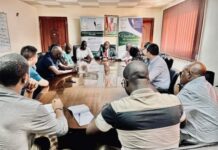 Conakry : Le Directeur général du FONIJ reçoit une importante délégation de l’entreprise TIAST Group