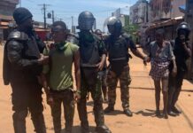 Manif du 05 sept : plusieurs arrestations de manifestants à Cosa Rails (13heures 40′)