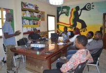 Médias : des journalistes outillés sur la sécurisation des données et la couverture d’un procès sur Twitter