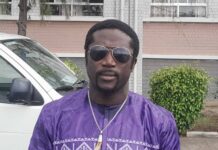 Élie Kamano tacle : « On ne peut pas tenir un discours souverainiste devant la CEDEAO et lui demander d’être… »