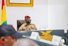 Guinée : Col. Doumbouya invite les ministres à faire du suivi des activités de construction des infrastructures routières,…une priorité