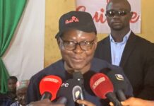 Fonction publique : une vague de recrutement annoncée par le Ministre Julien Yombouno