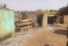 Faranah : 18 cases et 3 boutiques parties en fumée dans le district de Sonkhonyah