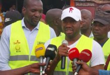 Gare routière de Matoto : l’ANVJ sensibilise les conducteurs pour limiter les accidents de la route