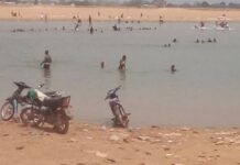 Siguiri : le fleuve Djoliba afflue du monde en ce mois de ramadan