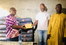 Conakry : Des anciens étudiants de la 40ème promotion FDSEG de l’université Gamal au secours de deux églises