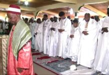 Tabaski : Col. Mamadi Doumbouya célèbre la fête aux côtés des populations de Kankan