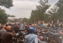 Labé : les conducteurs de taxi-moto montent au créneau contre une décision de leur syndicat