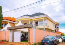 Humanisme : Le Chef de l’État offre un toit à Safiatou Diallo, sa fille adoptive