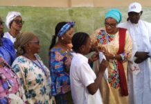 École primaire Barry Diawadou de Dixinn : Dr Diaka Sidibé lance les épreuves du Baccalauréat