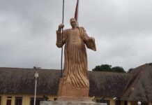 Labé : une statue d’Alpha Yaya Diallo héros national, érigée dans la ville
