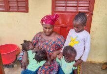 Boké : SOS pour Aissatou Lamarana Diallo qui a donné naissance des triplés, toutes des filles